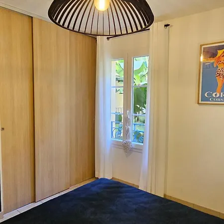 Voiles Blanches-clim-wifi-plage A Pieds * Sari-Solenzara